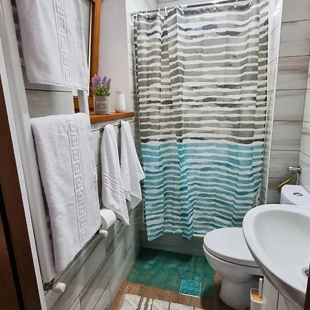 Appartement Studio Veronica - Ultracentral, Langa Tomis Mall, Self Check-In, Free Parking, Fast Wifi, 10 Min Plaja Modern *