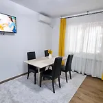 Veronica- Ultracentral, Langa Tomis Mall, Parcare Gratuita