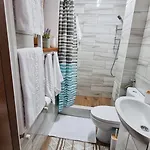 Apartament Veronica- Ultracentral, Langa Tomis Mall, Parcare Gratuita *