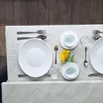 Veronica- Ultracentral, Langa Tomis Mall, Parcare Gratuita Constanţa
