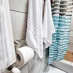 Veronica- Ultracentral, Langa Tomis Mall, Parcare Gratuita Lägenhet
