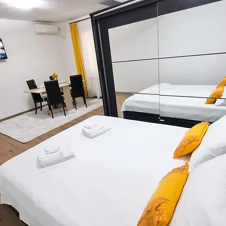 Studio VERONICA- Ultracentral, langa Tomis Mall, Parcare gratuita * Constanţa
