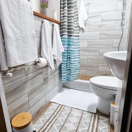 Studio VERONICA- Ultracentral, langa Tomis Mall, Parcare gratuita